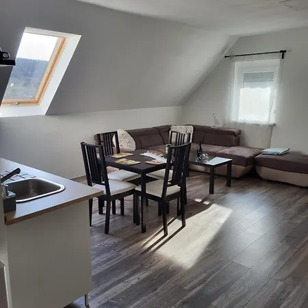 Apartment Whs *